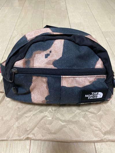 Supreme x The North Face Bleached Denim Print Roo II "Black"