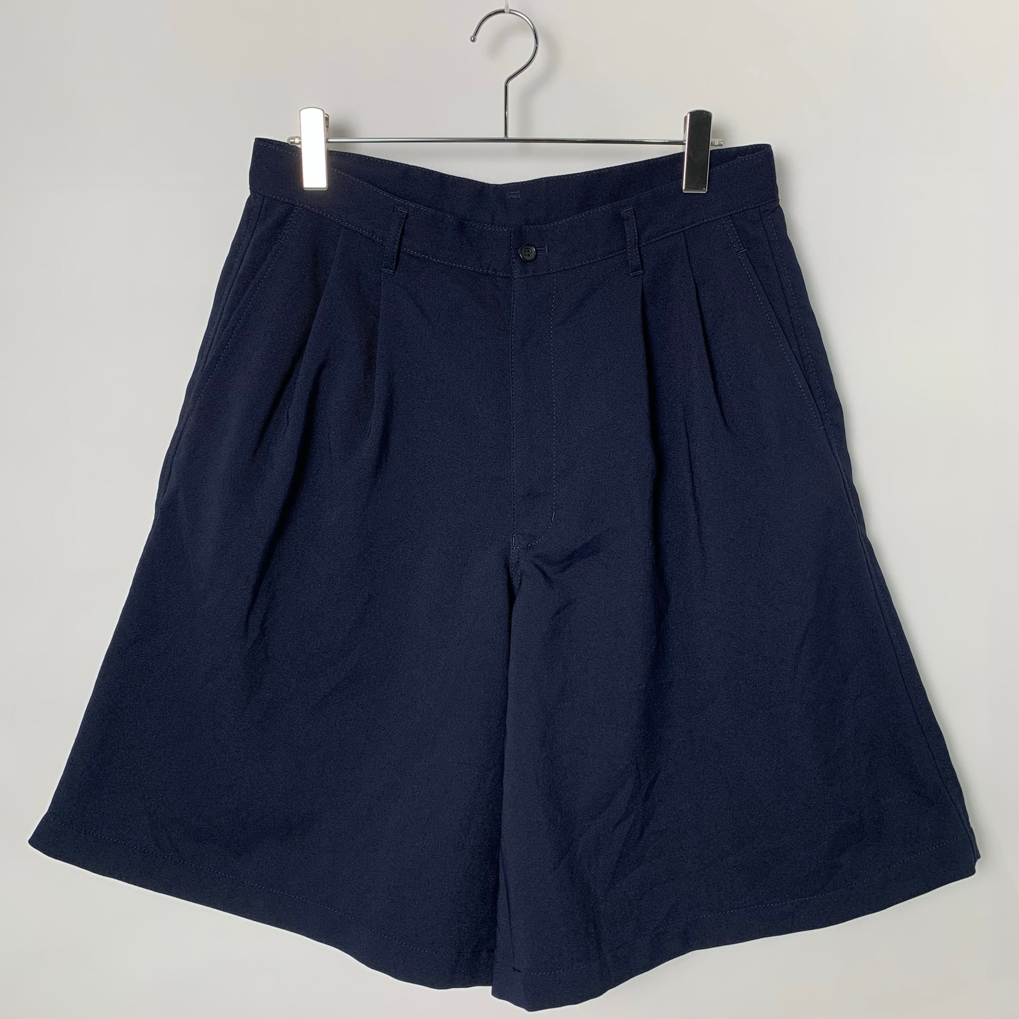 COMME des GARCONS SHIRT EVA Resin Pocket Tuck Shorts "Nevy"