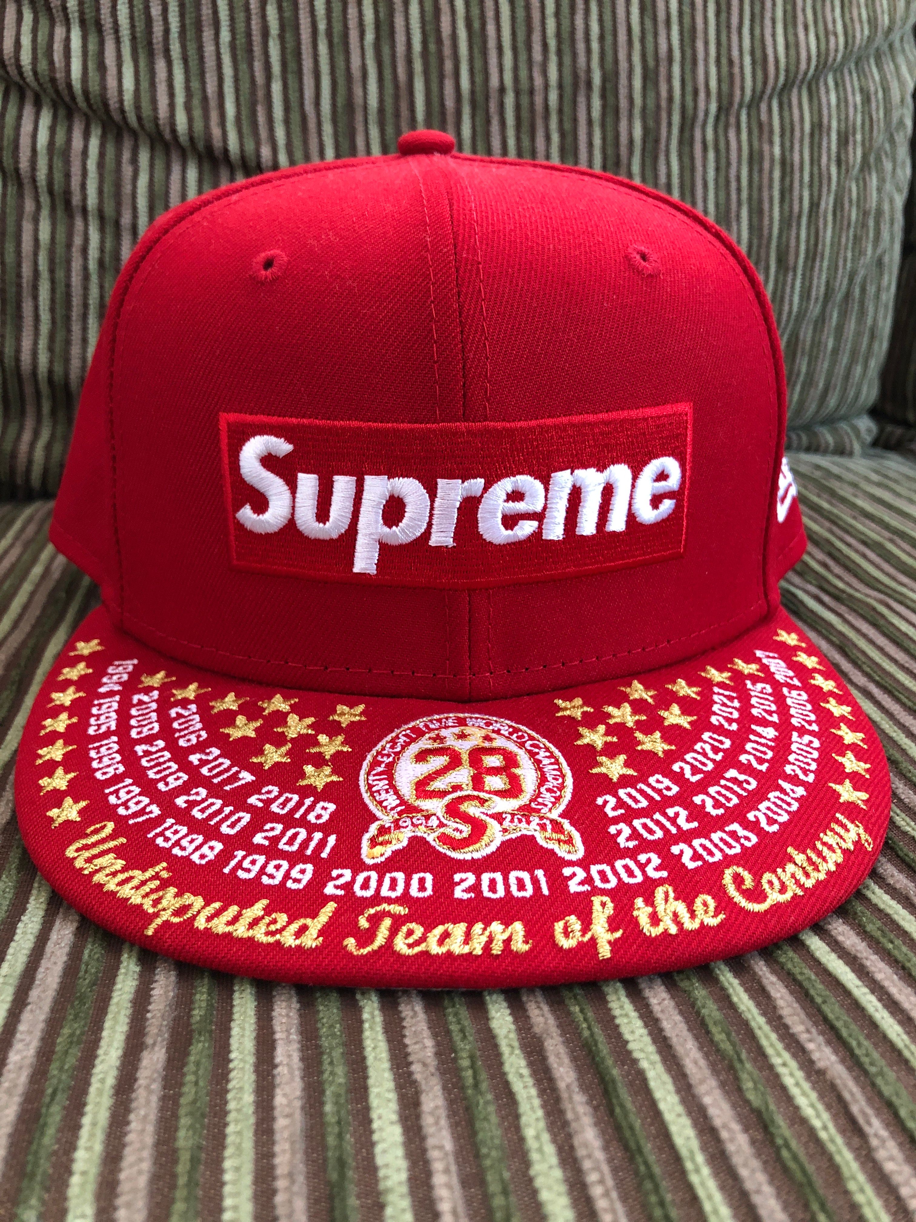 Supreme Undisputed Box Logo New Era "Red"