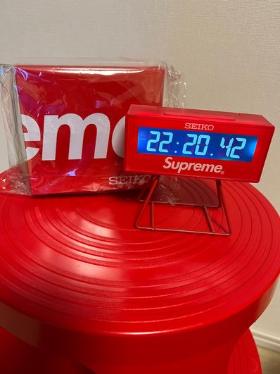Supreme / Seiko Marathon Clock "Red"