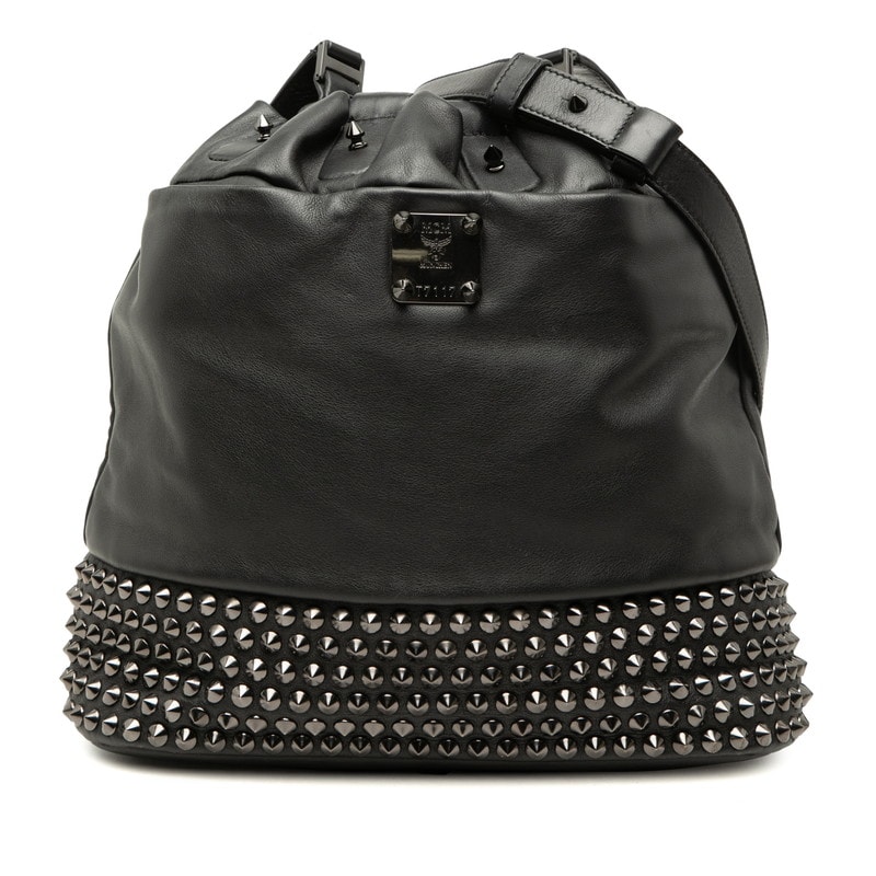 エム シー エム スタッド 斜め掛け ショルダーバッグ 巾着 ブラック レザー レディース MCM 【中古】
