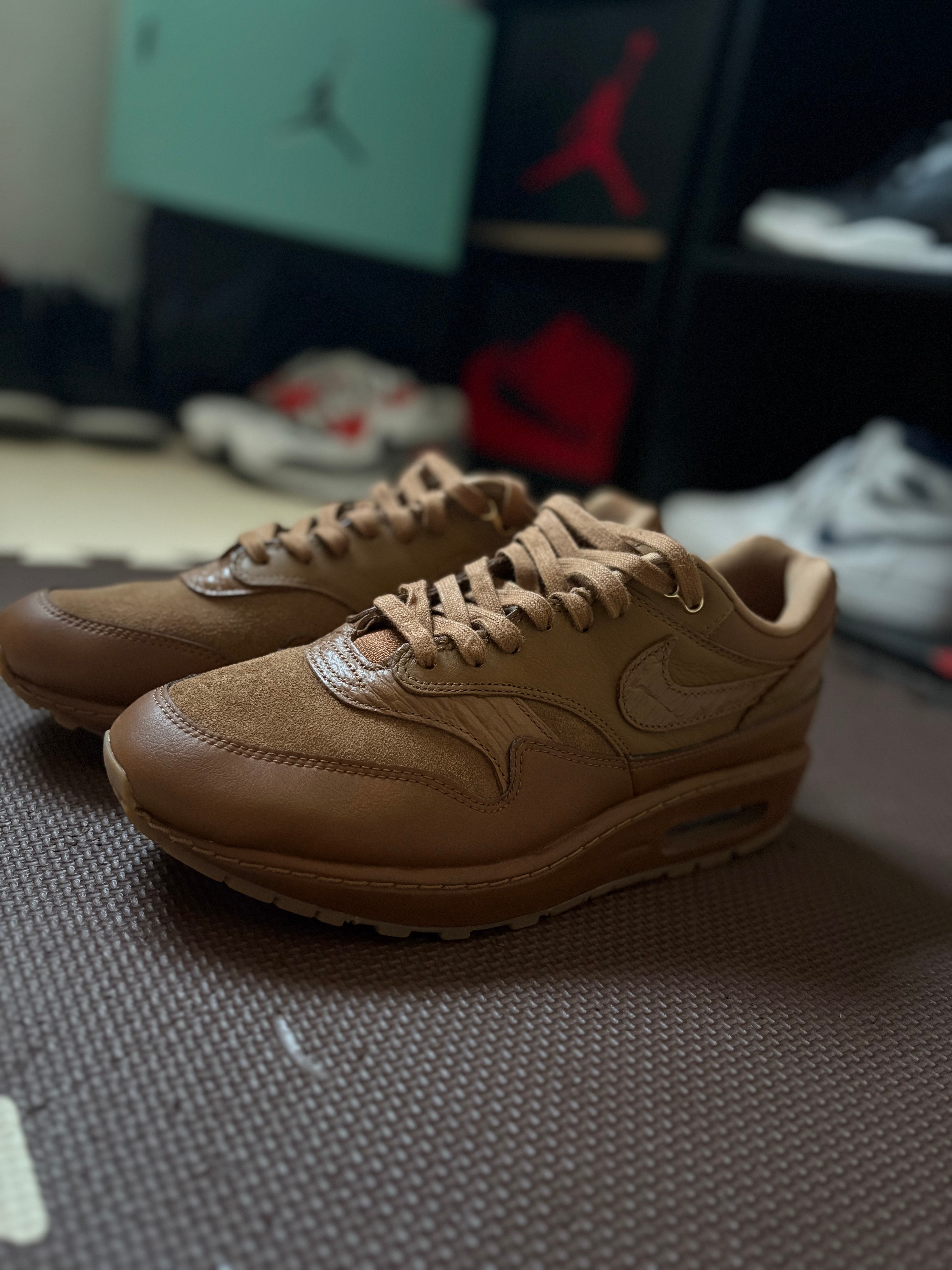 ナイキ ウィメンズ エアマックス1 '87 "リュクス"