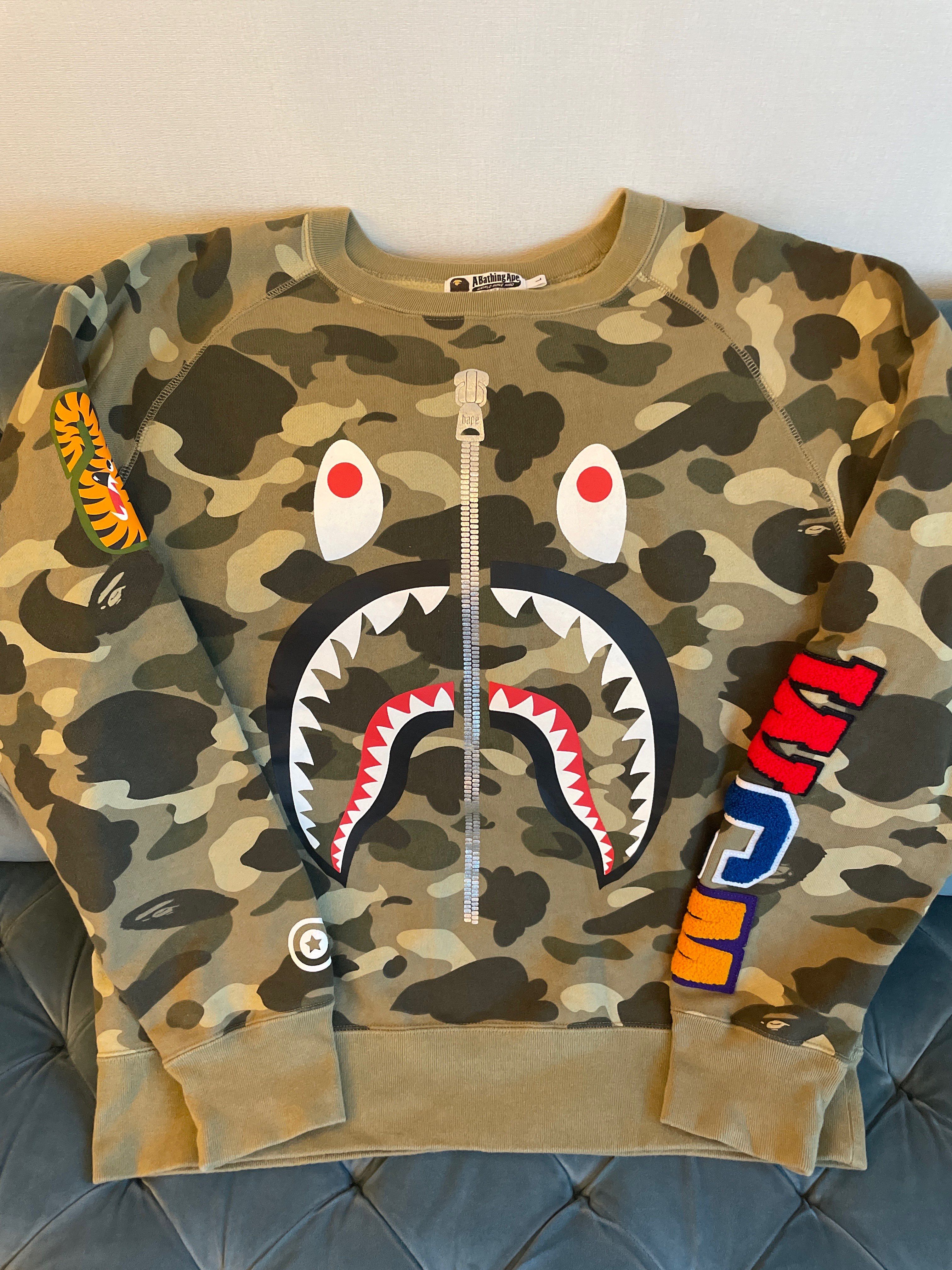 【SALE】A BATHING APE  SHARK カモフラージュ