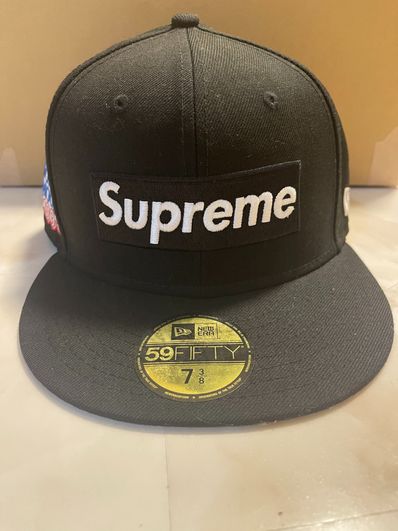 Supreme World Famous Box Logo New Era® "Black"