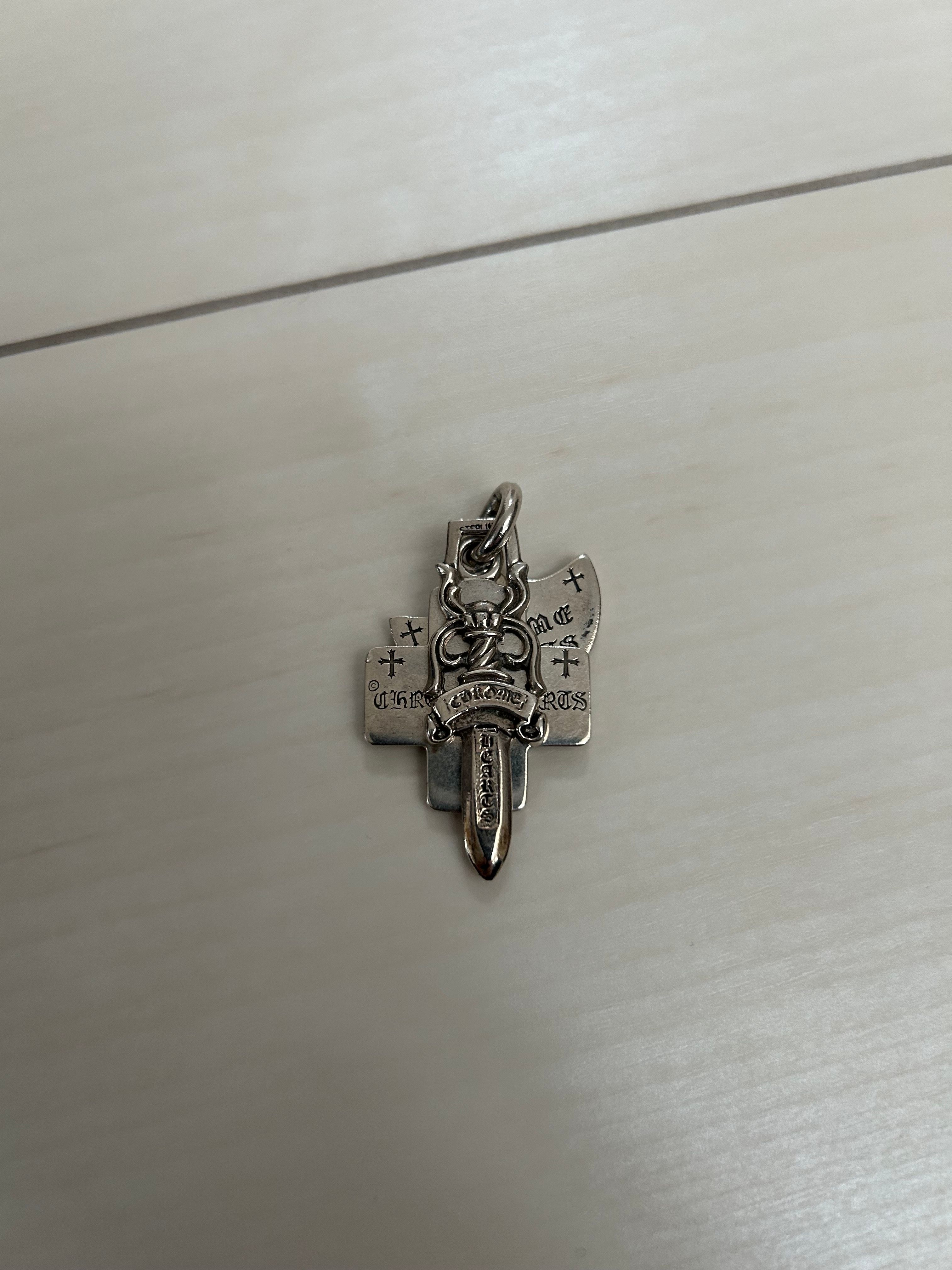 Chrome Hearts 3 Trinket Pendant "Silver"