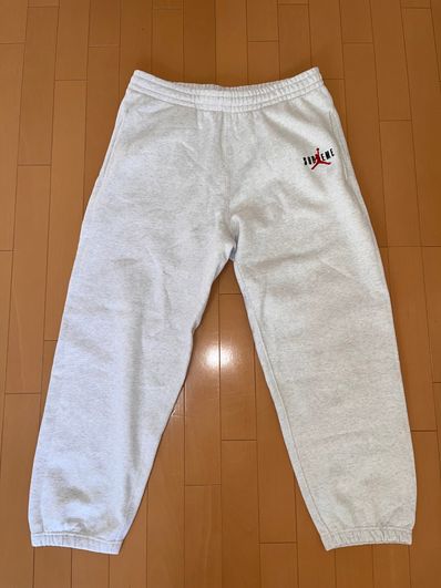 Supreme x Jordan Sweatpant "Ash Grey"