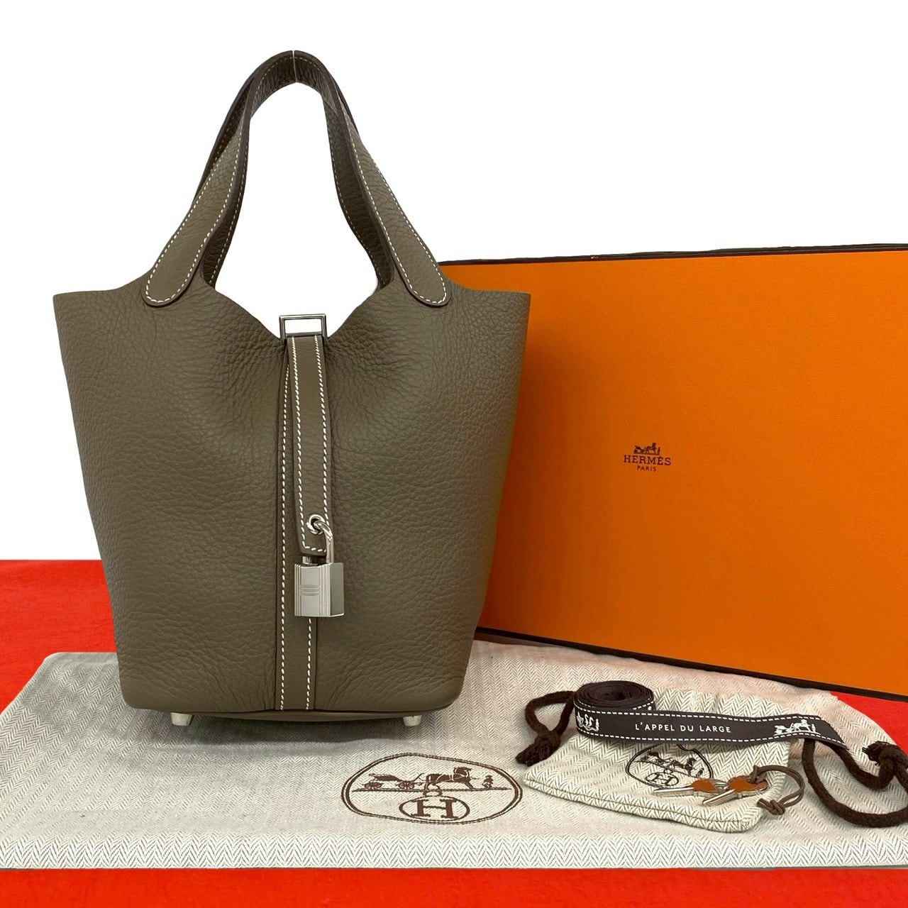 HERMES エルメス ピコタンロック トリヨンクレマンス ハンドバッグ ベージュ
09019