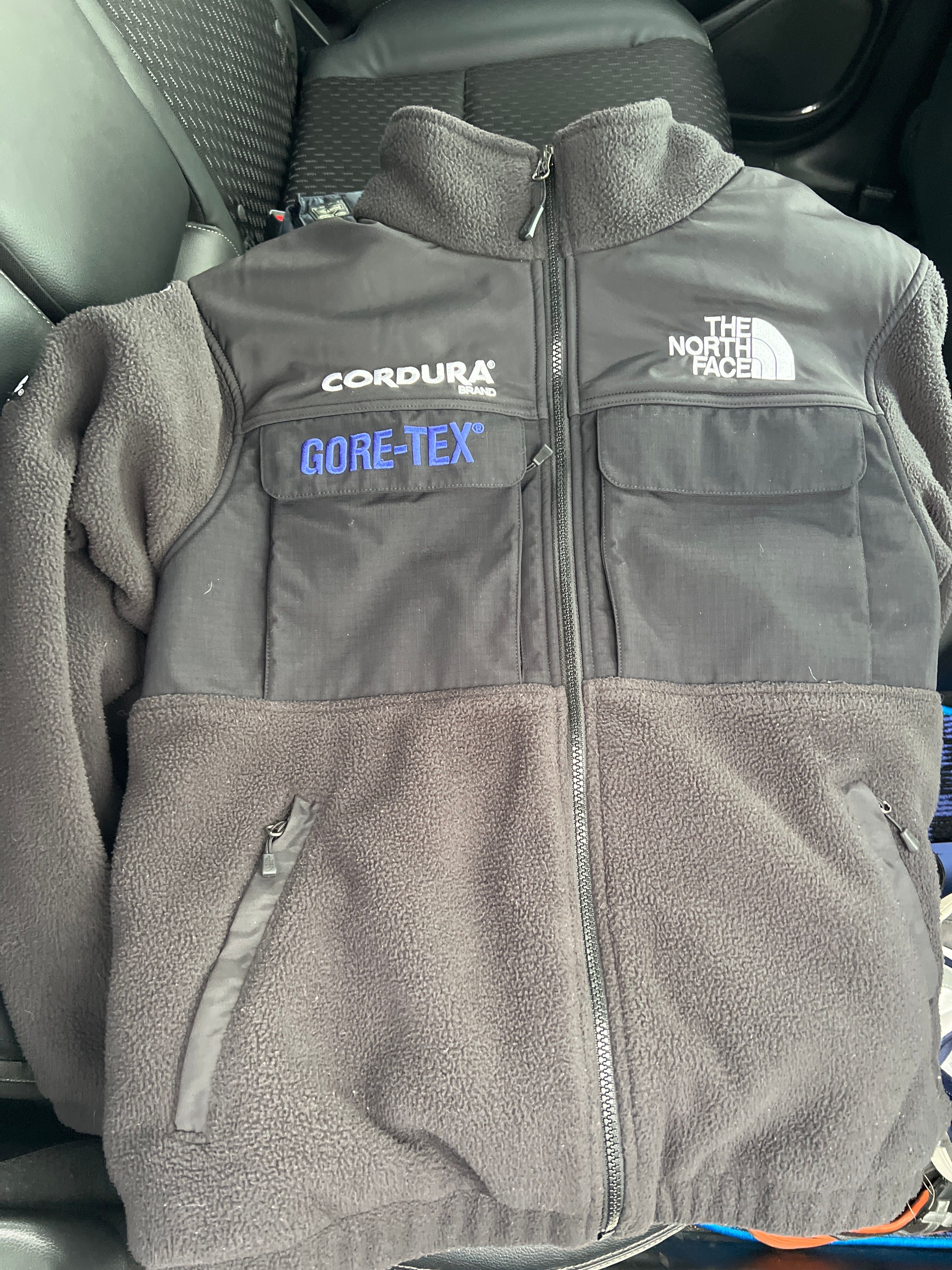 Supreme x The North Face Expedition Fleece Jacket "Black"