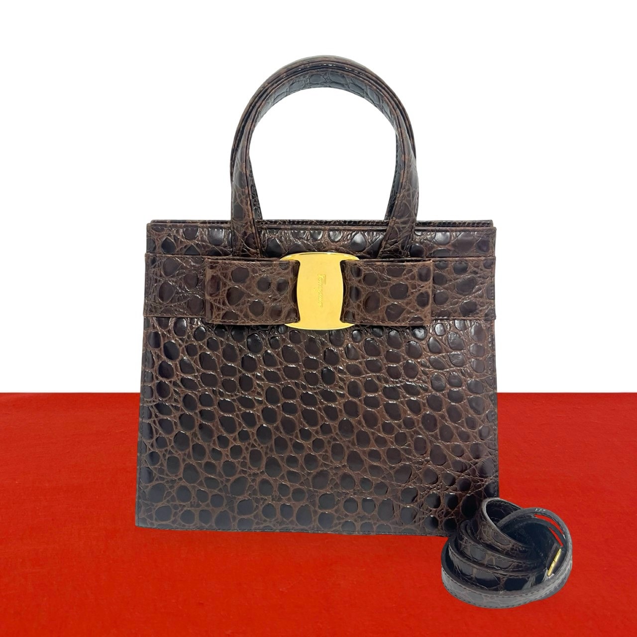 Salvatore Ferragamo サルヴァトーレフェラガモ ヴァラ 金具 クロコ 型押し レザー ショルダーバッグ ブラウン
26826