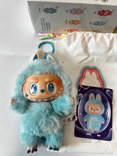 POP MART THE MONSTERS (LABUBU) Big into Energy Series Plush Pendant HOPE
