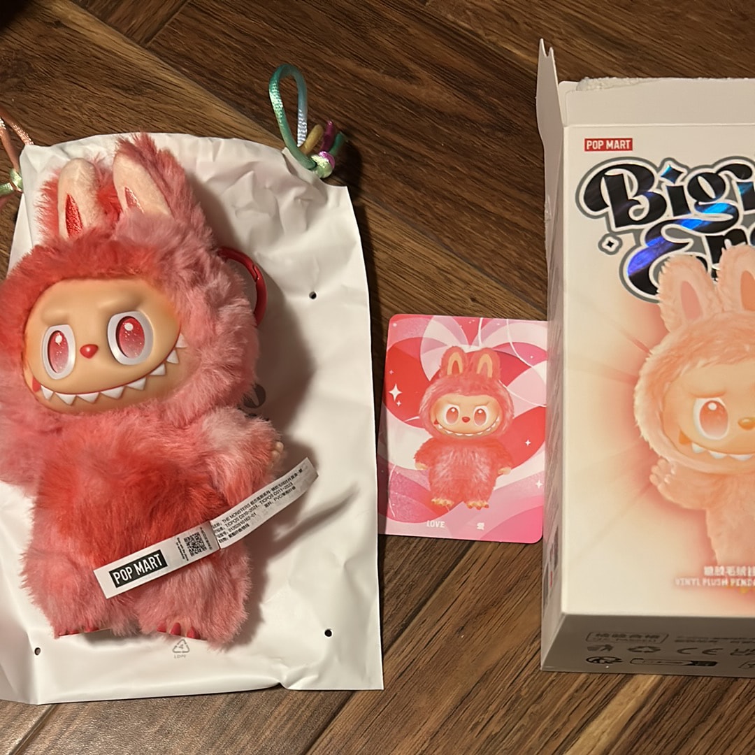 POP MART THE MONSTERS (LABUBU) Big into Energy Series Plush Pendant LOVE