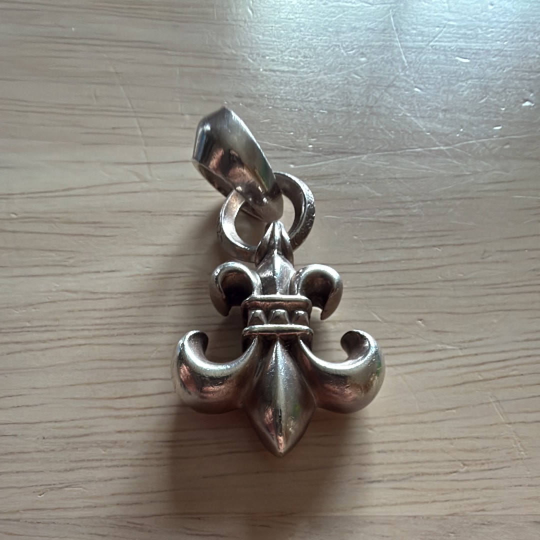 Chrome Hearts BS Fleur Pendant with Bale "Silver"