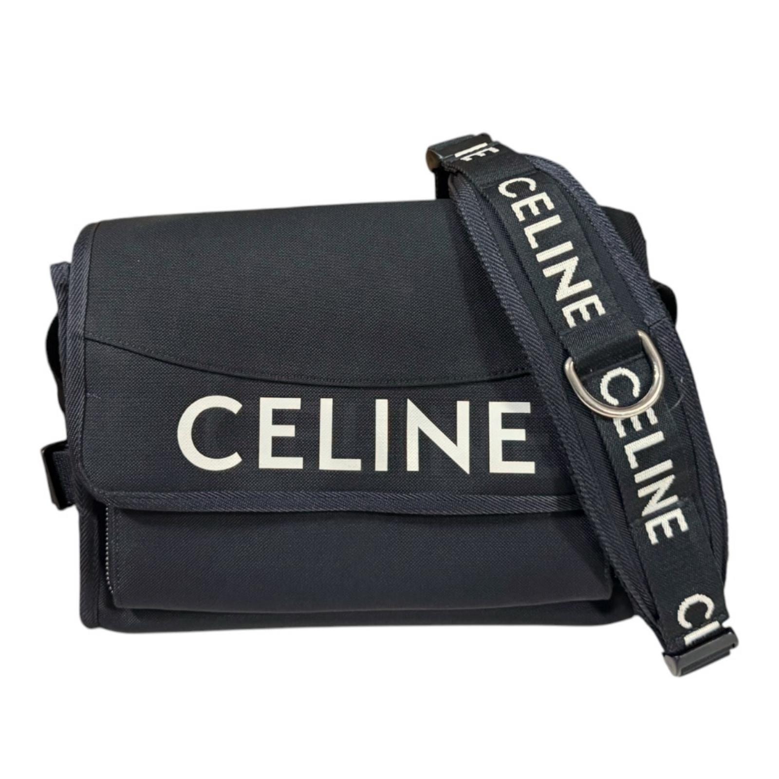 セリーヌ スモール トレッキング メッセンジャーバッグ ショルダーバッグ ナイロン 110062DMT.38SI ブラック メンズ CELINE 中古