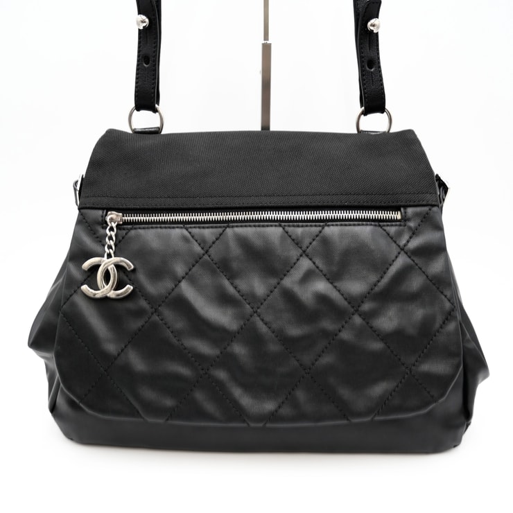 CHANEL(シャネル)パリビアリッツ ショルダーバッグ ブラック キルティング ココマーク シルバー金具 A38427 レディース【中古】
