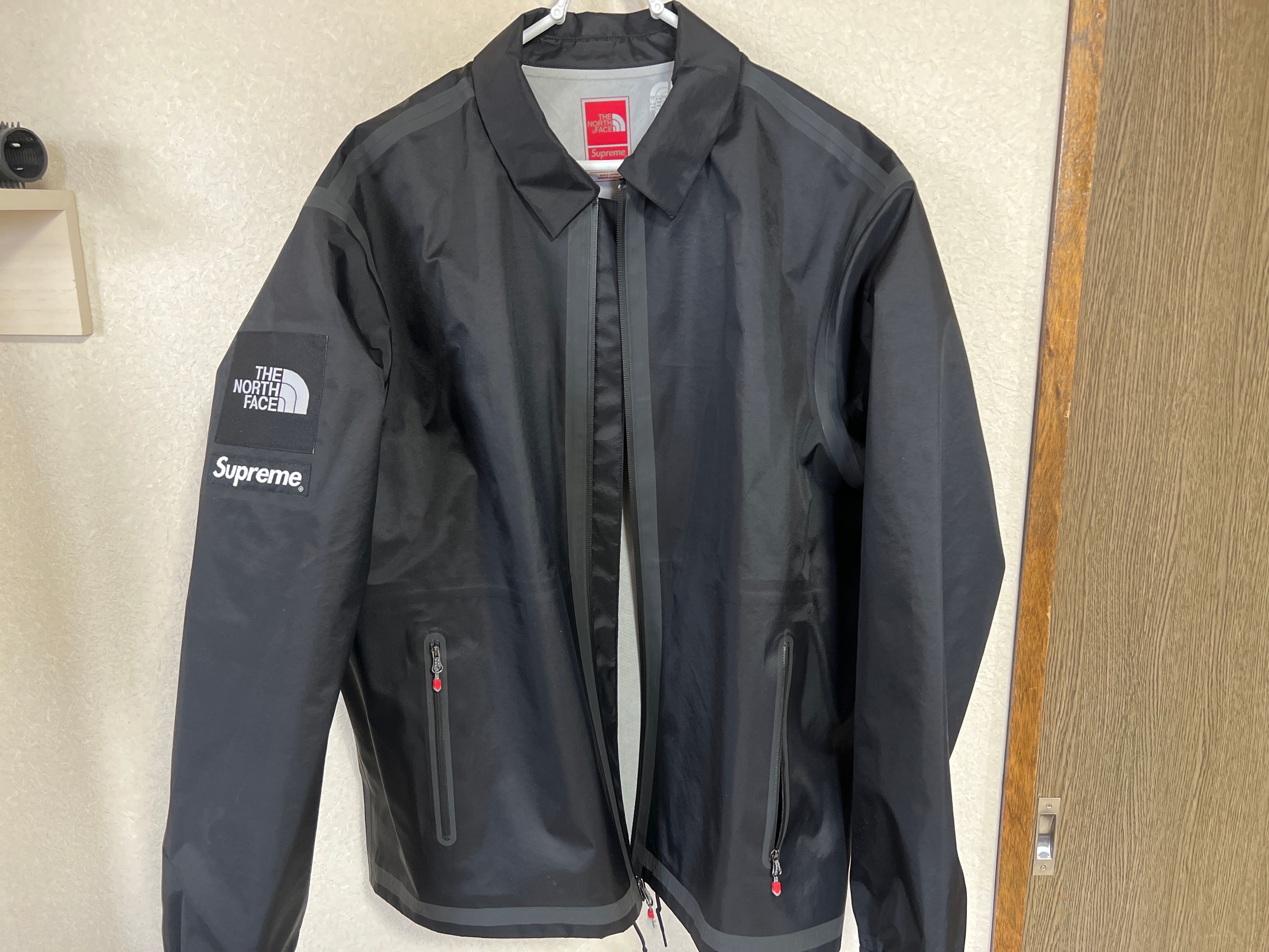 Supreme x The North Face Summit Series Outer Tape Seam Coaches Jacket "Black"