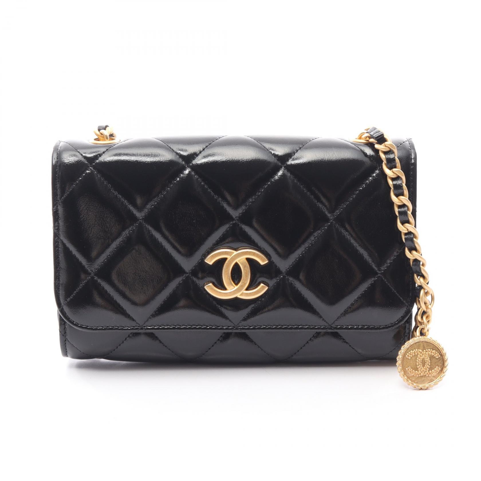 シャネル CHANEL マトラッセ ショルダーバッグ バッグ レザー レディース ブラック系 AP2814 【中古】