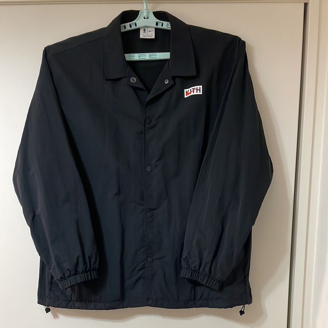 Kith x Nike x New York Knicks Coaches Jacket "Black"