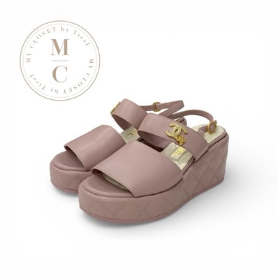 シャネル CHANEL サンダル 靴 シューズ レザー ピンク ゴールド ウェッジソール ココマーク マトラッセ