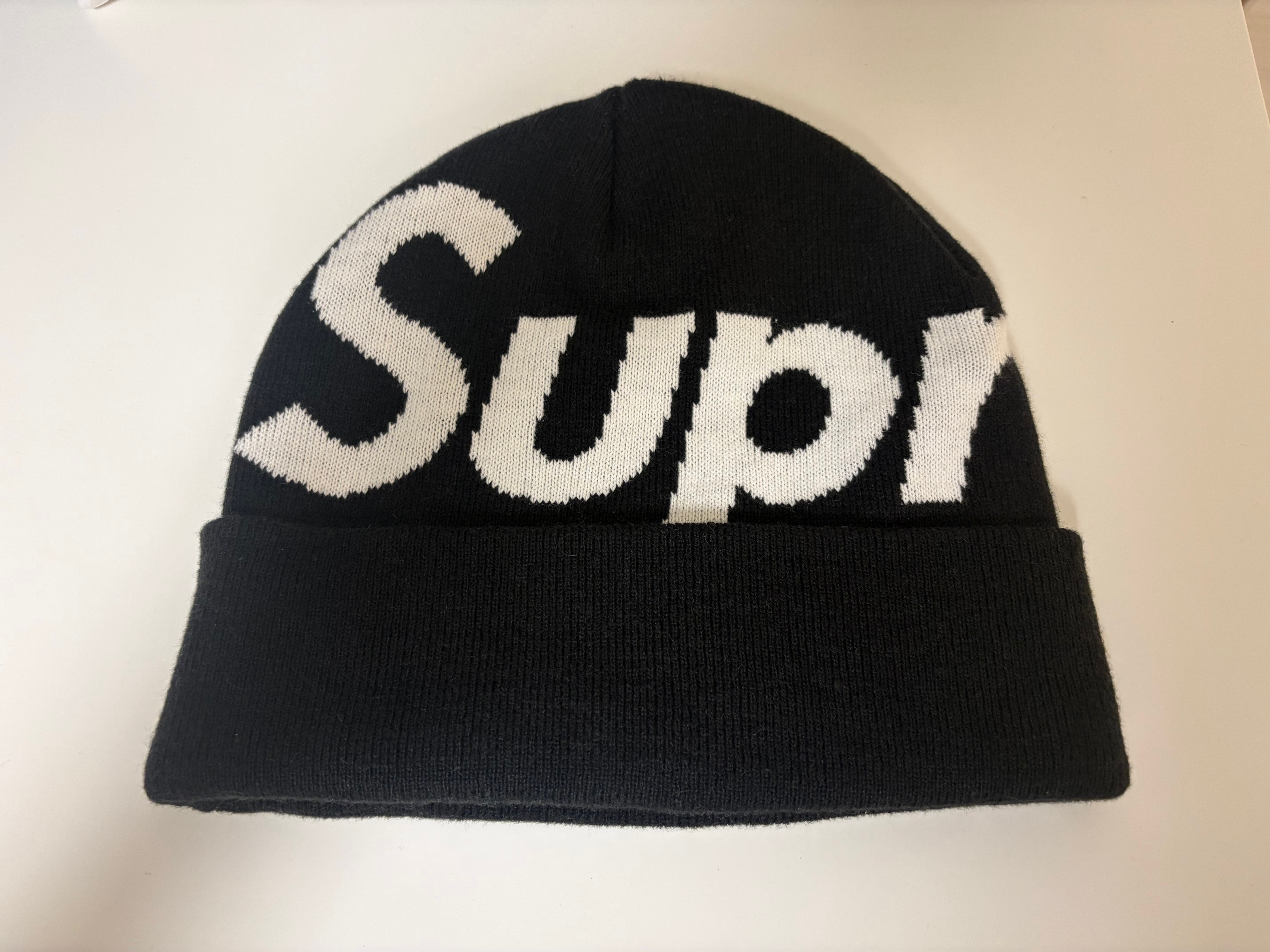 Supreme Big Logo Beanie "Black"