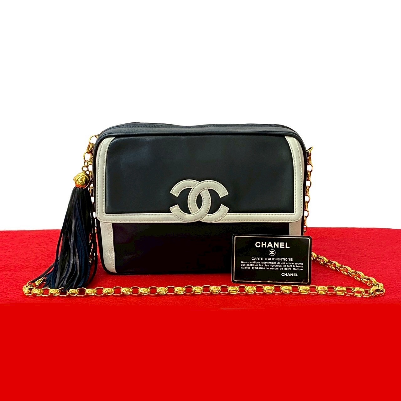 CHANEL シャネル ココマーク ラムスキン ショルダーバッグ ネイビー
33935