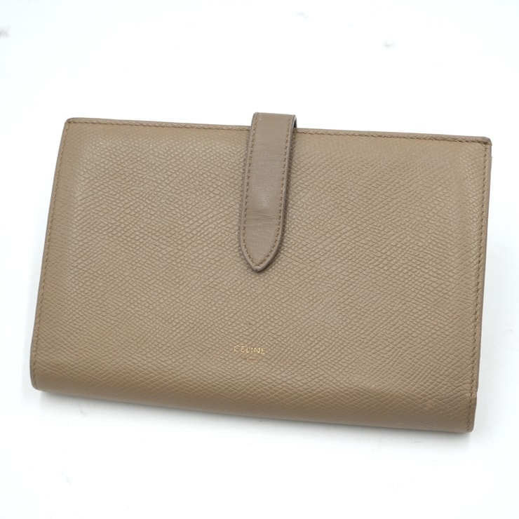 CELINE(セリーヌ)ラージ ストラップウォレット 長財布 グレージュ レザー ゴールド金具 レディース【中古】