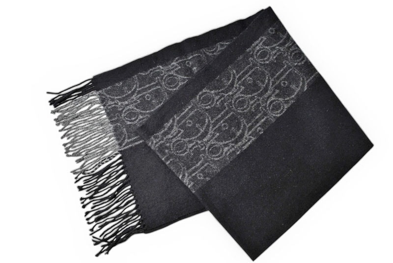 クリスチャンディオール マフラー ユニセックス