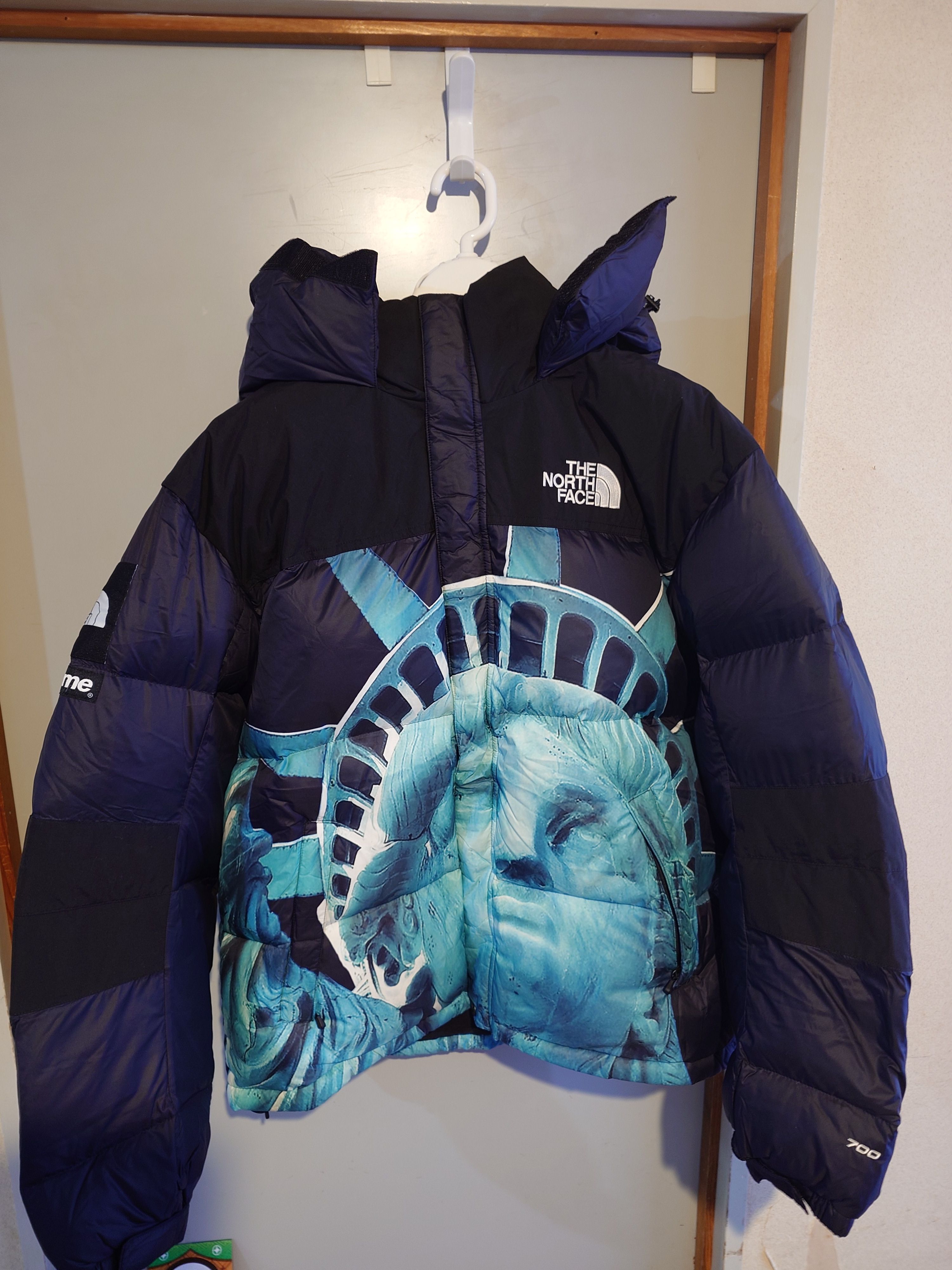 Supreme x The North Face Statue of Liberty Baltoro Jacket "Black"