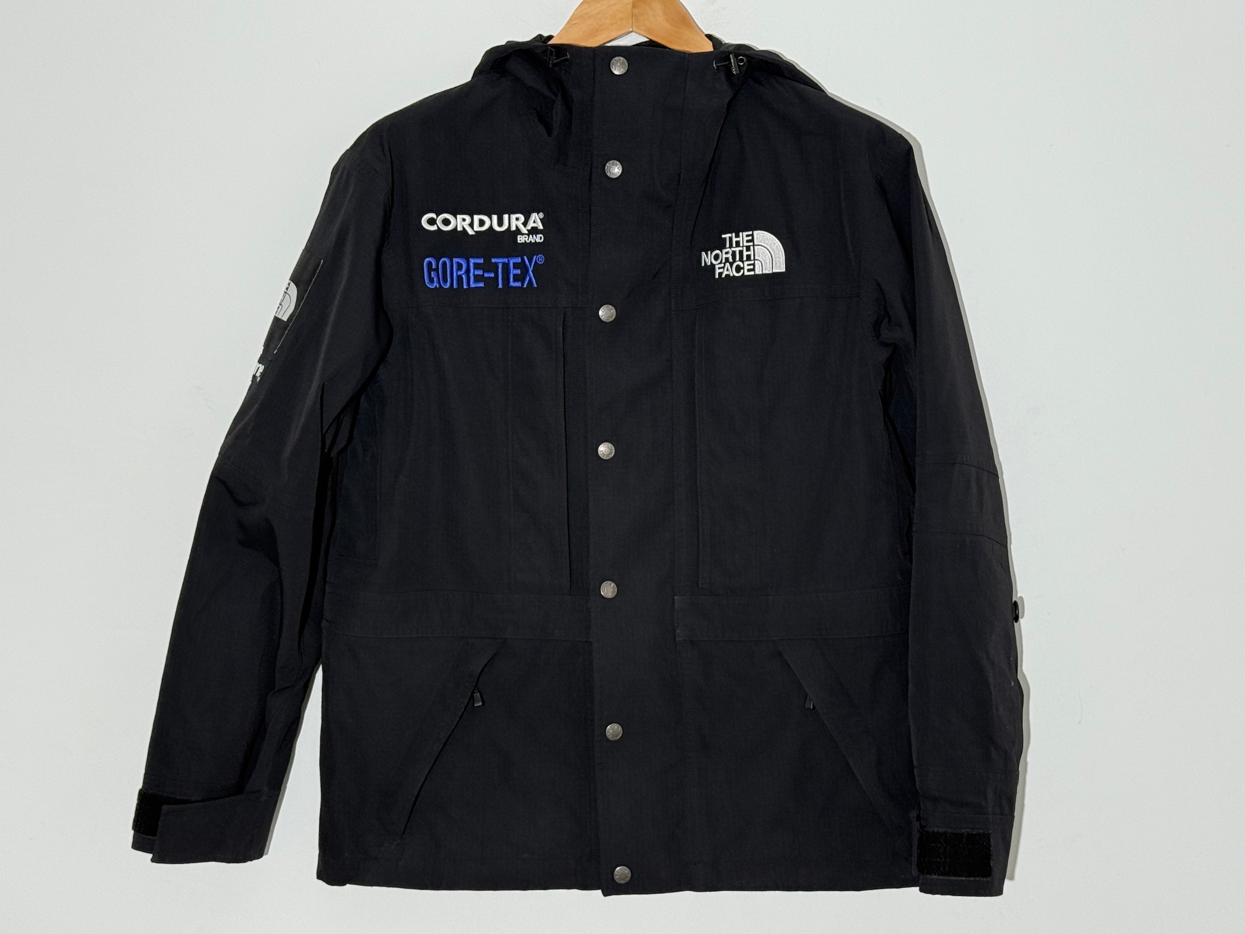 Supreme x The North Face Expedition Jacket "Black"