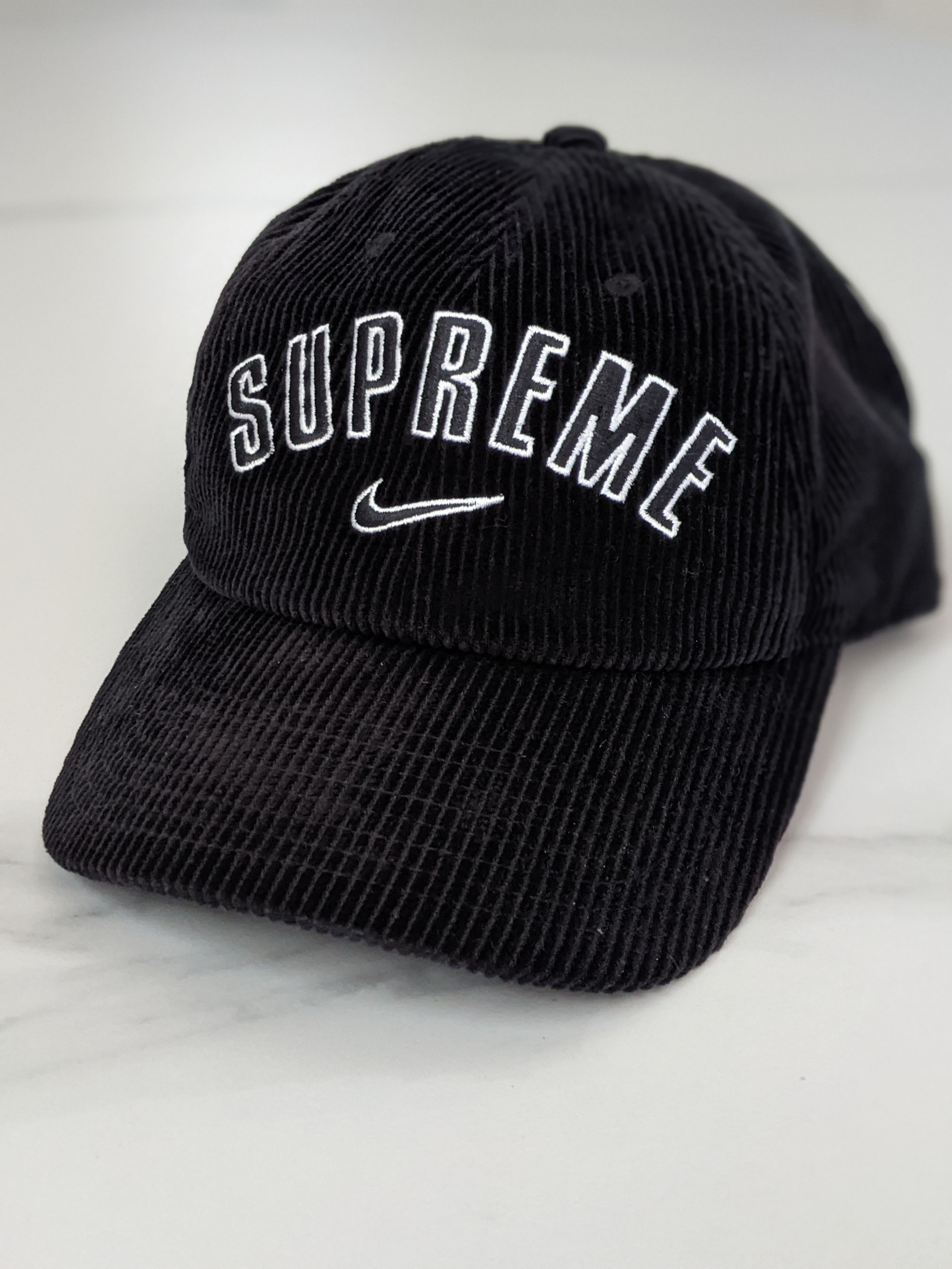 Supreme / Nike Arc Corduroy 6-Panel 