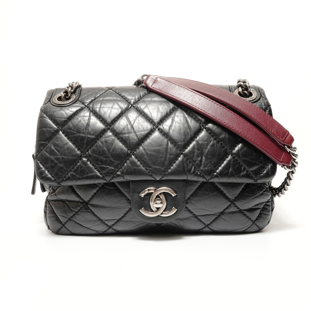 シャネル CHANEL 18番台 マトラッセ チェーン ショルダーバッグ【中古】