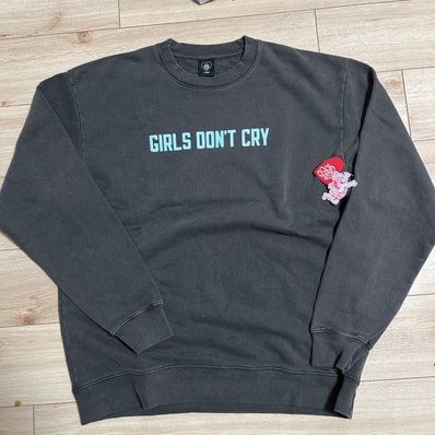 verdy's gift shop Girls Don't Cry スウェット