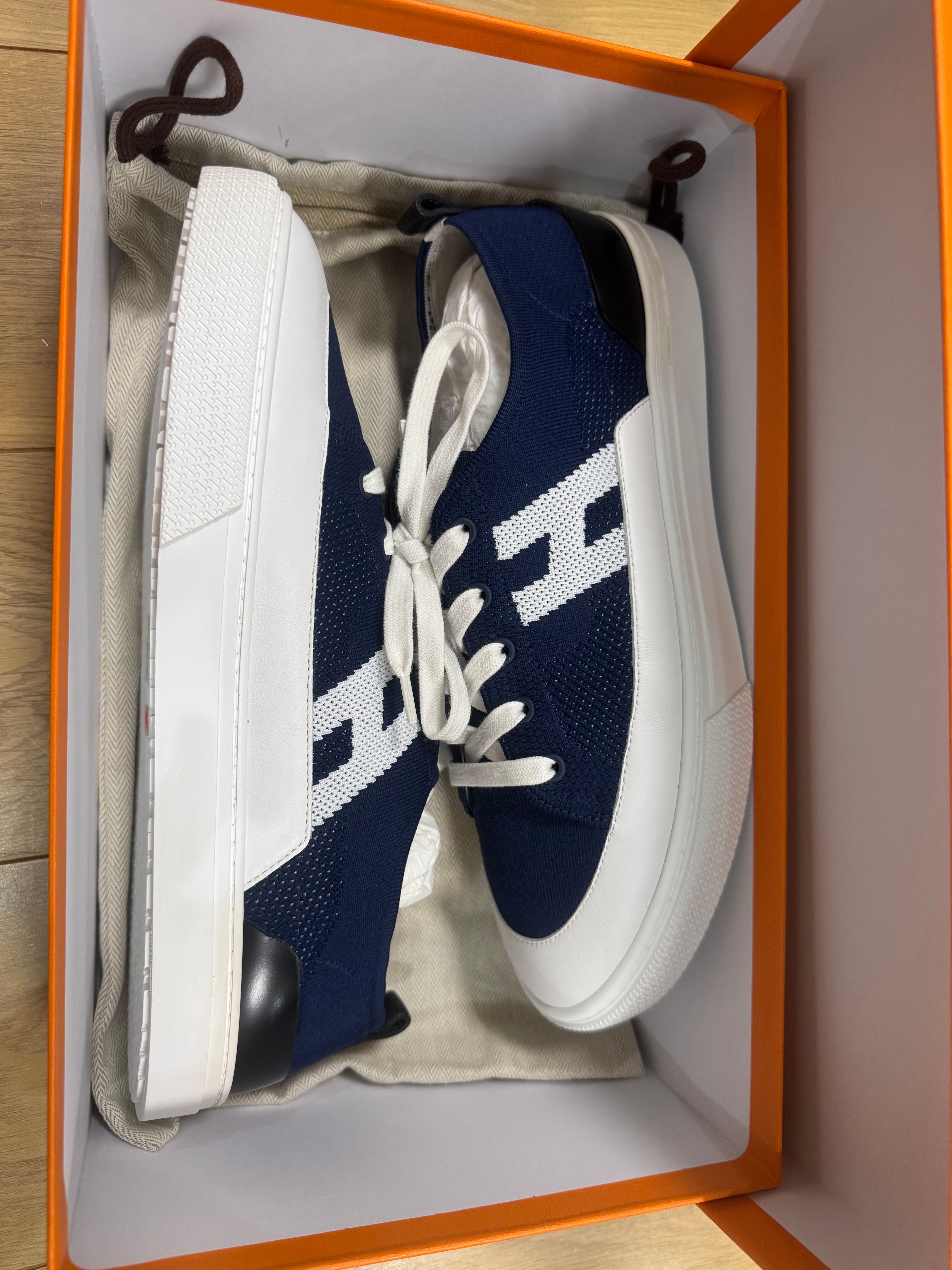 エルメス ディープ スニーカー "ブラン/ヴェールブテイユ"