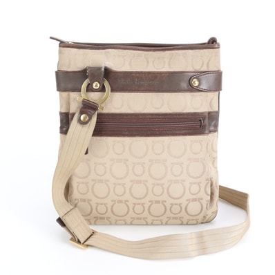 ■美品 サルヴァトーレフェラガモ ガンチーニショルダーバッグ