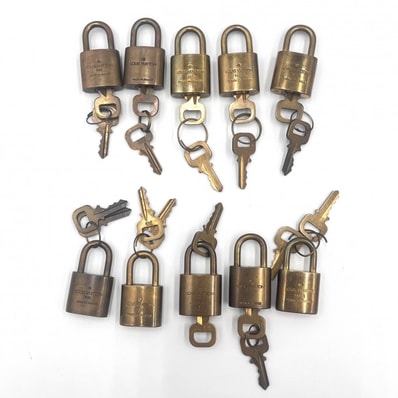 LOUIS VUITTON(ルイ・ヴィトン) パドロック 南京錠 鍵セット カデナ キー ゴールドカラー 10個セット フランス製 【中古】