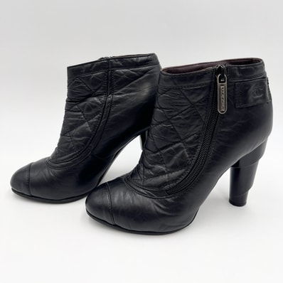 CHANEL(シャネル)ココマーク キルティング レザー アンクルブーツ ショートブーツ ブラック レザー サイドジップ レディース 35 1/2 【中古】