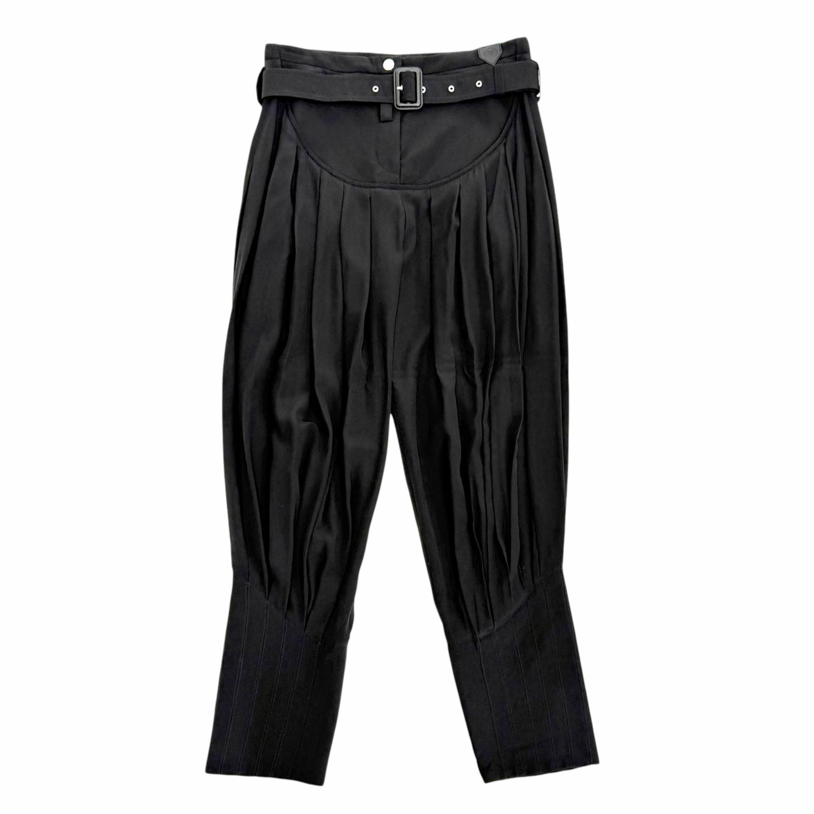 未使用品 ルイヴィトン LVロゴレザーパッチ ベルト サルエルパンツ 36