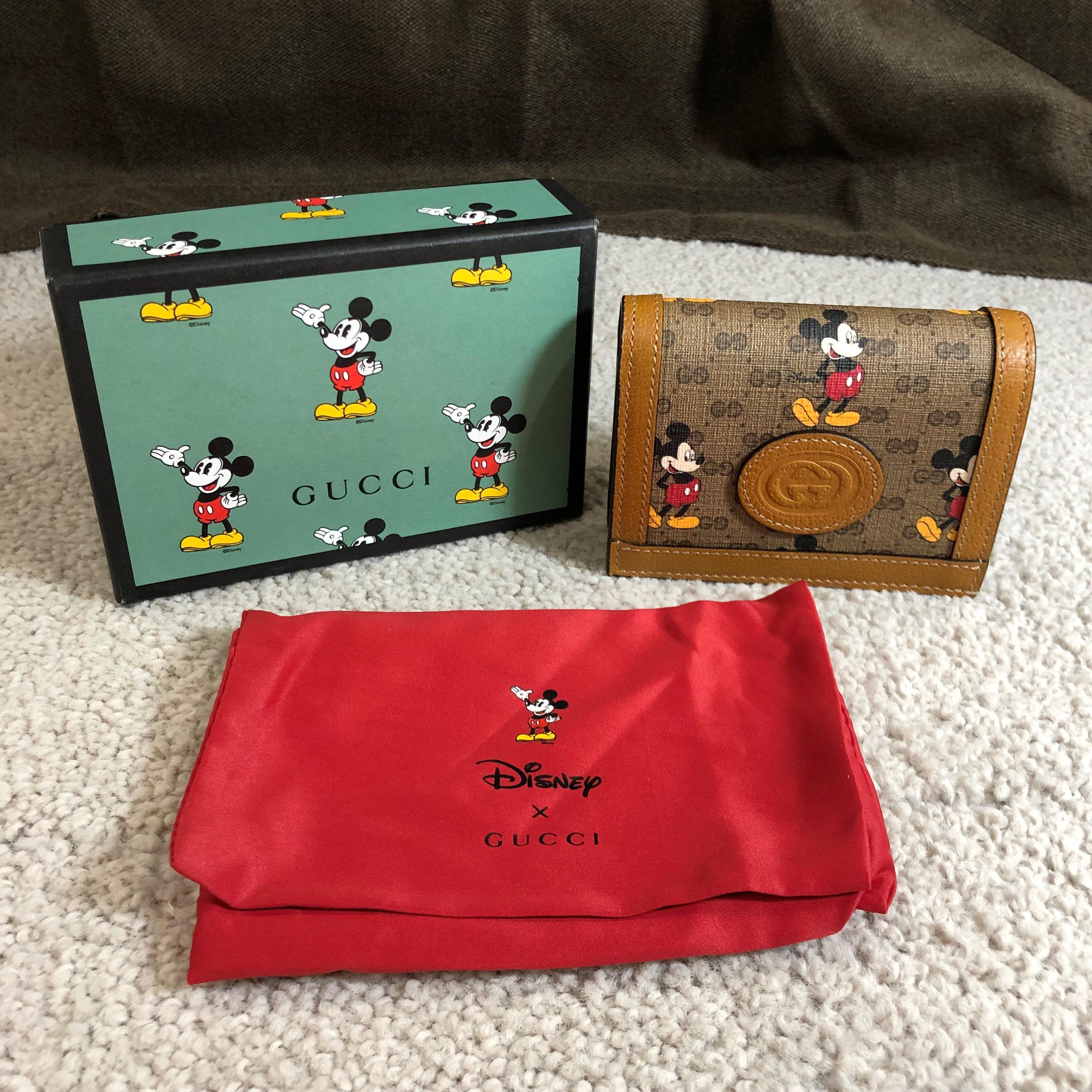 GUCCI x Disny GG Supreme Mickey Mouse Card Case