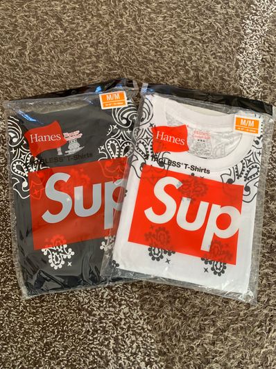 Supreme x Hanes Bandana Tagless Tees (2 Pack) "Black"