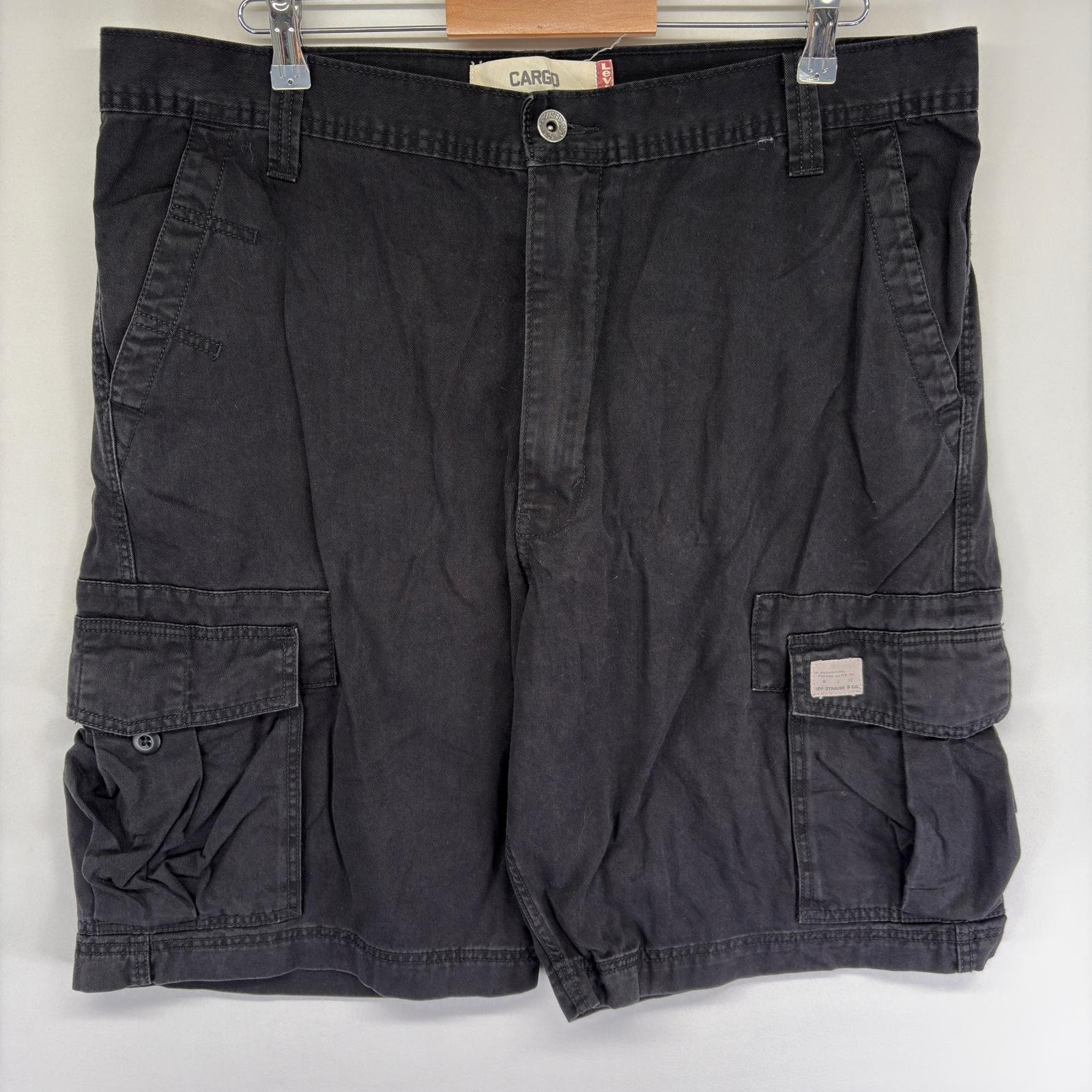 古着 リーバイス Levi's パンツ カーゴ ハーフパンツ サイドポケット ショート ショーツ ジッパーフライ w38  ブラック系 メンズ