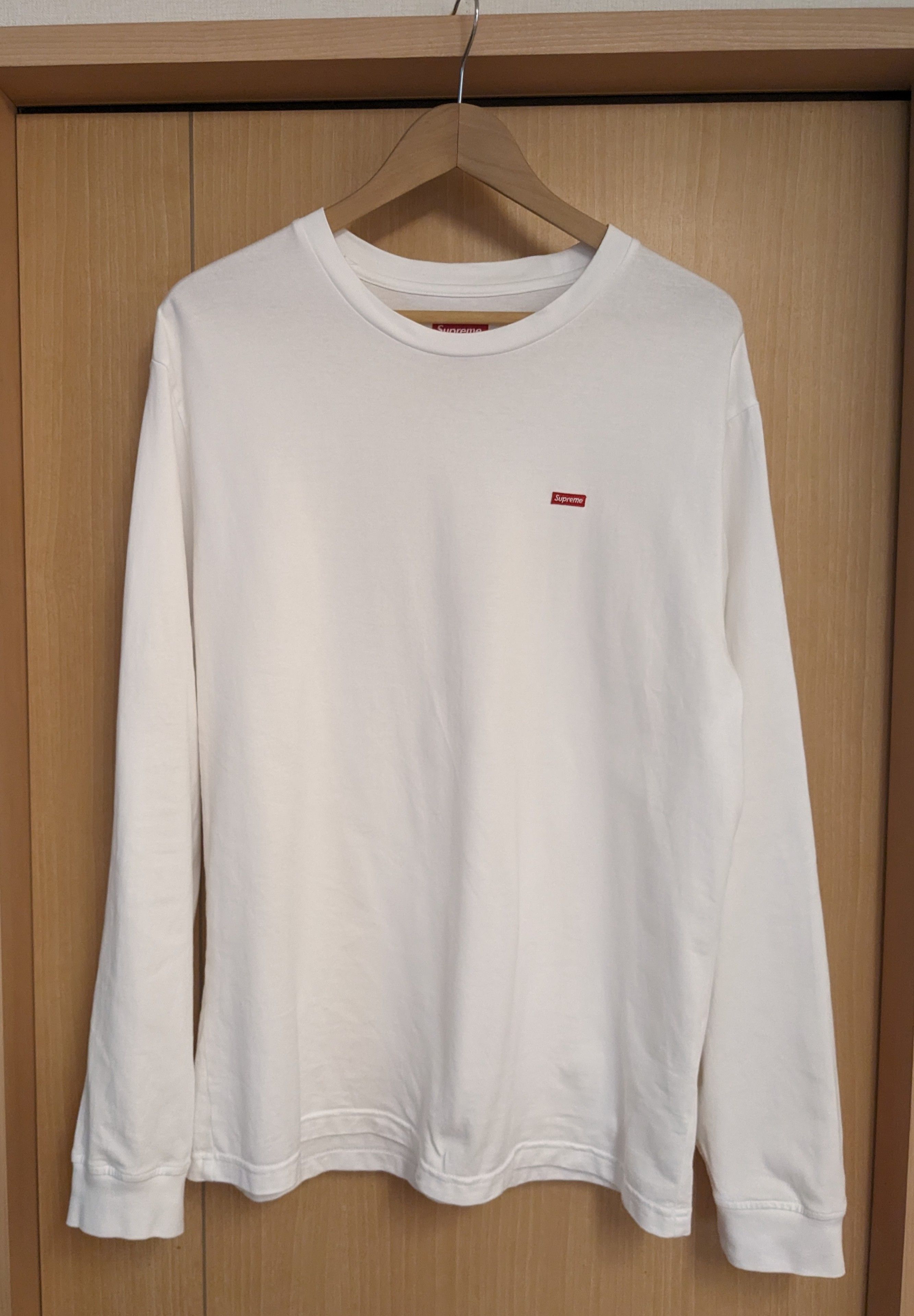 supreme small box ls tee