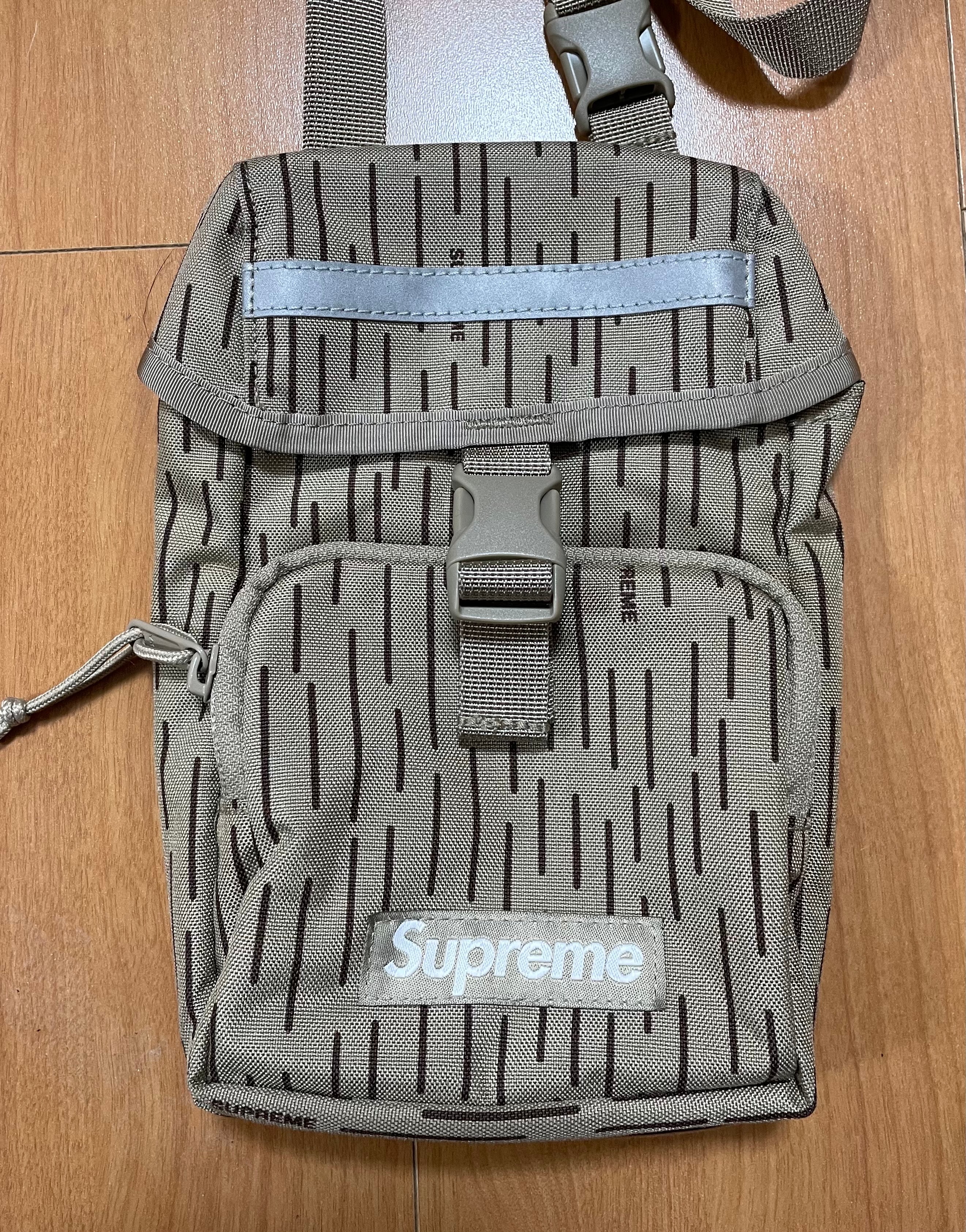 【美品】シュプリーム　バック Supreme（シュプリーム） バッグ SUPREME PVCコーティングメッシュ