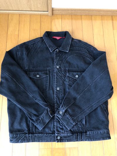 Supreme S Logo Denim Trucker Jacket "Washed Black"