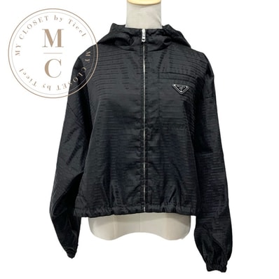 プラダ PRADA アウター ブラック シルバー トライアングル ロゴ ショートジャケット クロップド