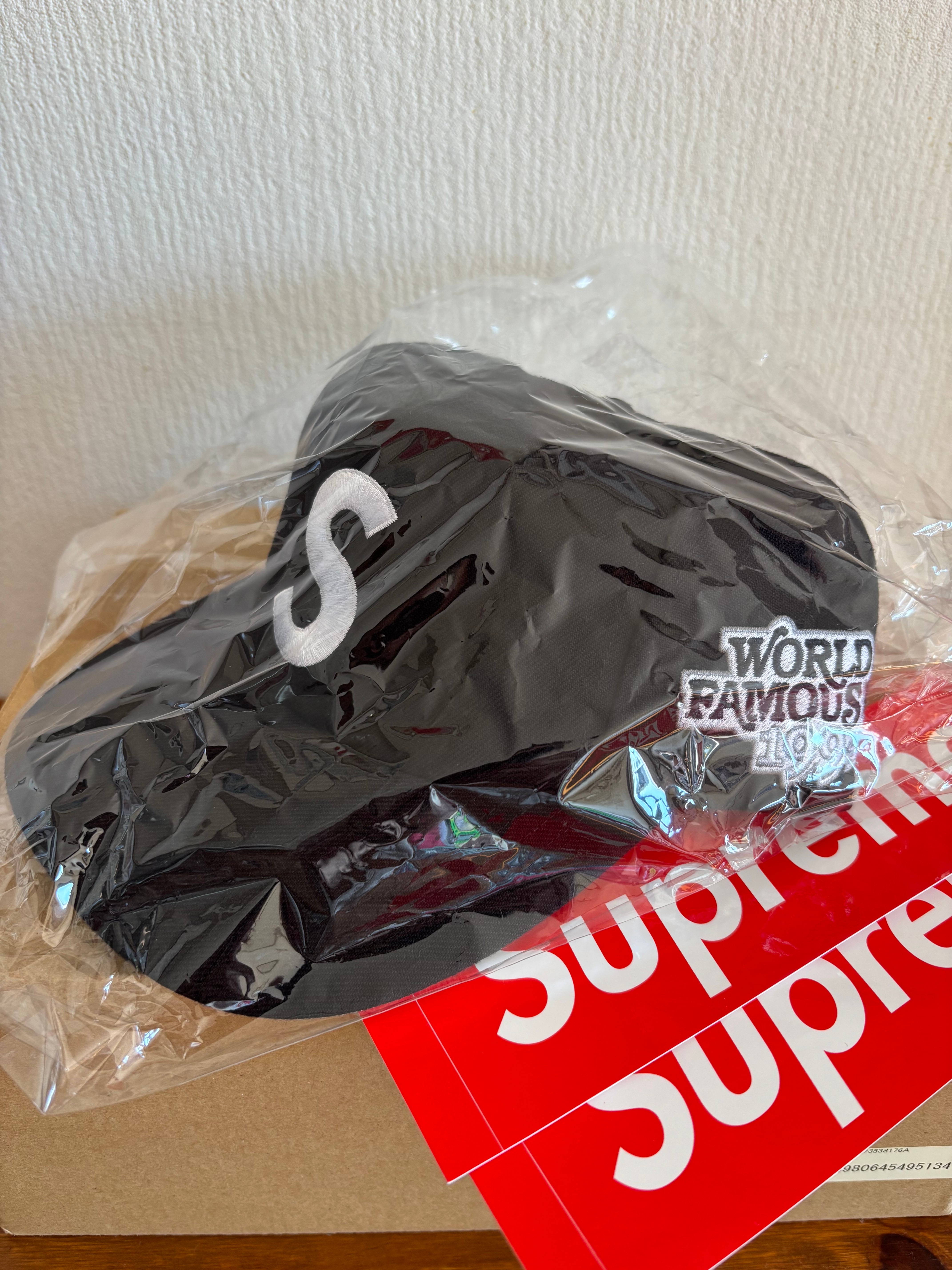 Supreme World Famous S Logo 6-Panel "Black"