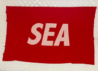 nestwell x WIND AND SEA Crispa Blanket "Red"