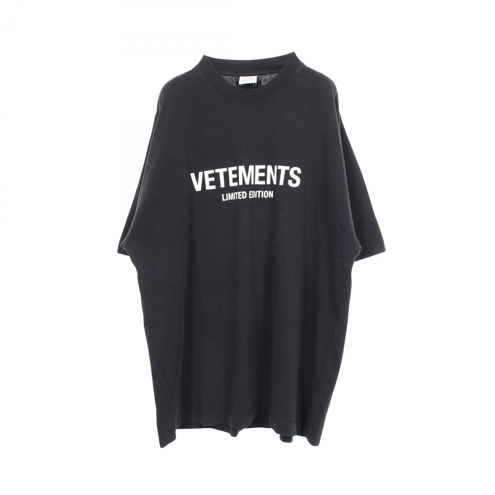 ヴェトモン VETEMENTS LOGO LIMITED EDITION 半袖Tシャツ 衣料品 トップス コットン メンズ レディース ブラック系 UE63TR720X 【中古】
