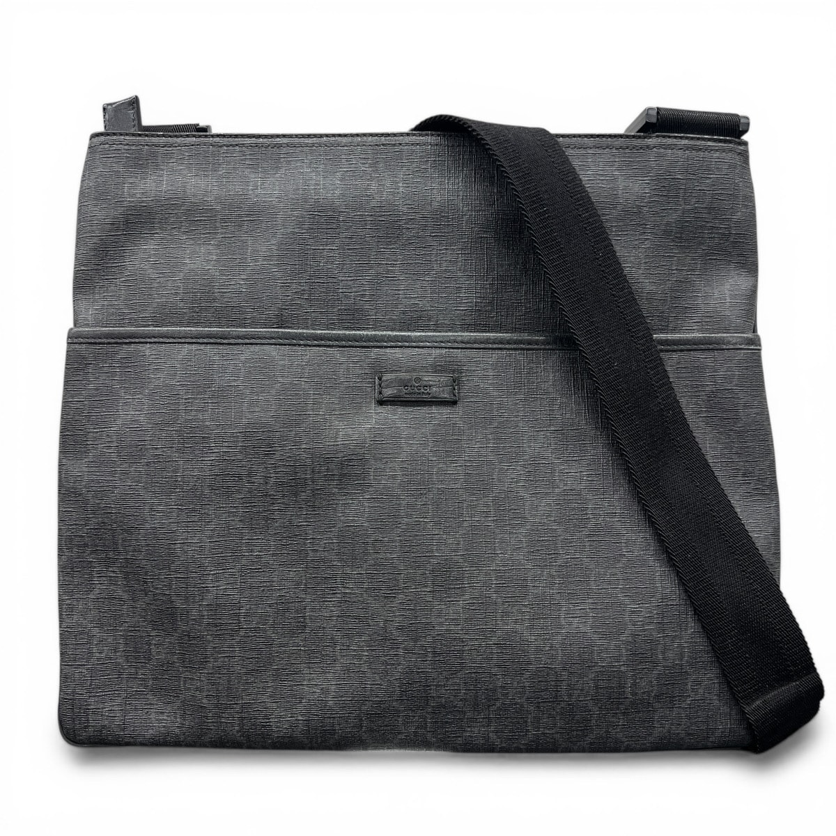 GUCCI 美品 グッチ GGスプリーム 162904 ショルダーバッグ PVC レザー ブラック グレー メッセンジャーバッグ クロスボディ 斜め掛け GGプラス ABランク 中古 鑑定済 グッチバッグ