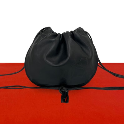 LOEWE ロエベ アナグラム ロゴ レザー ショルダーバッグ ブラック
32593