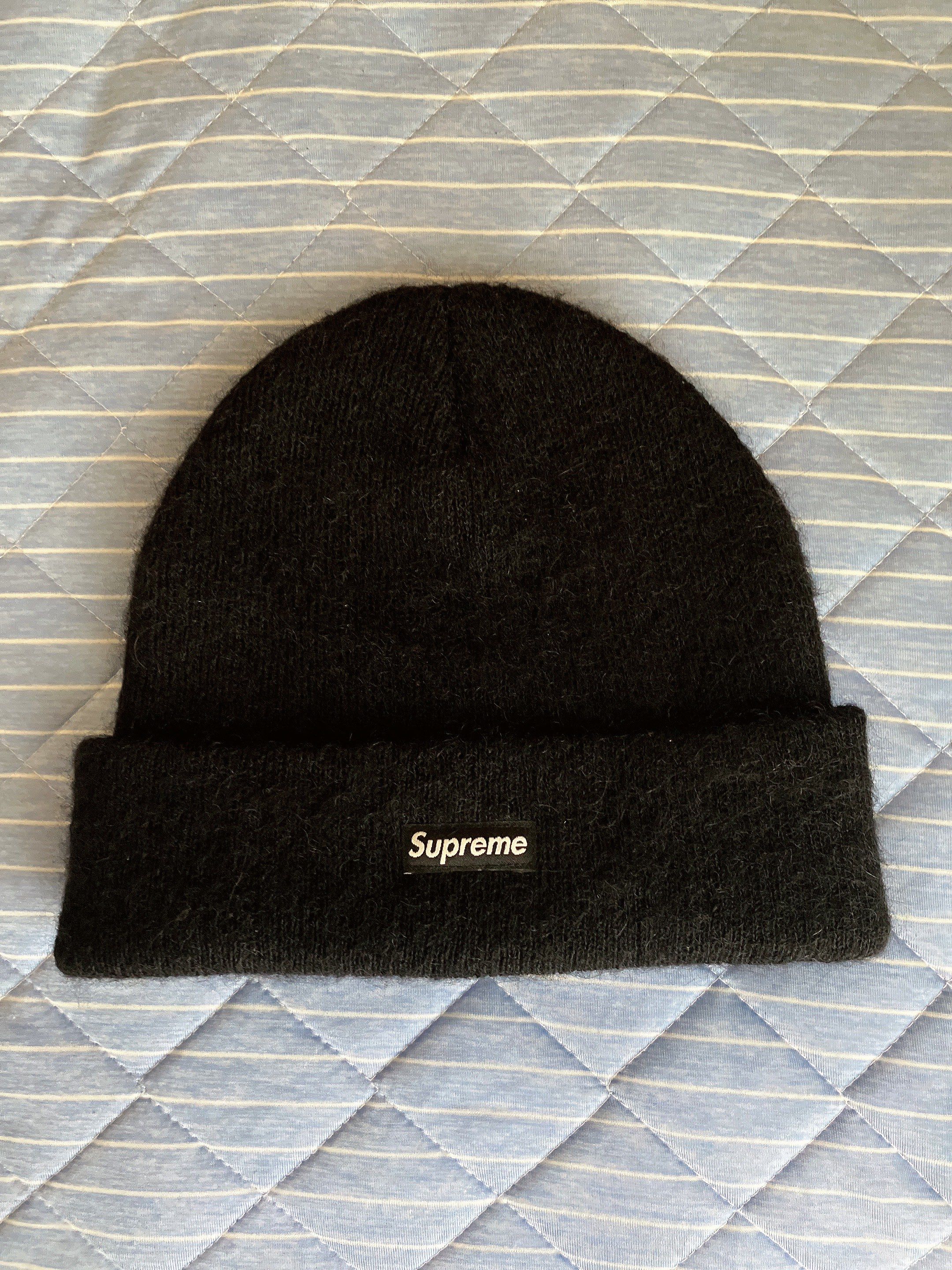 Supreme Mohair Beanie "Black" (20FW)