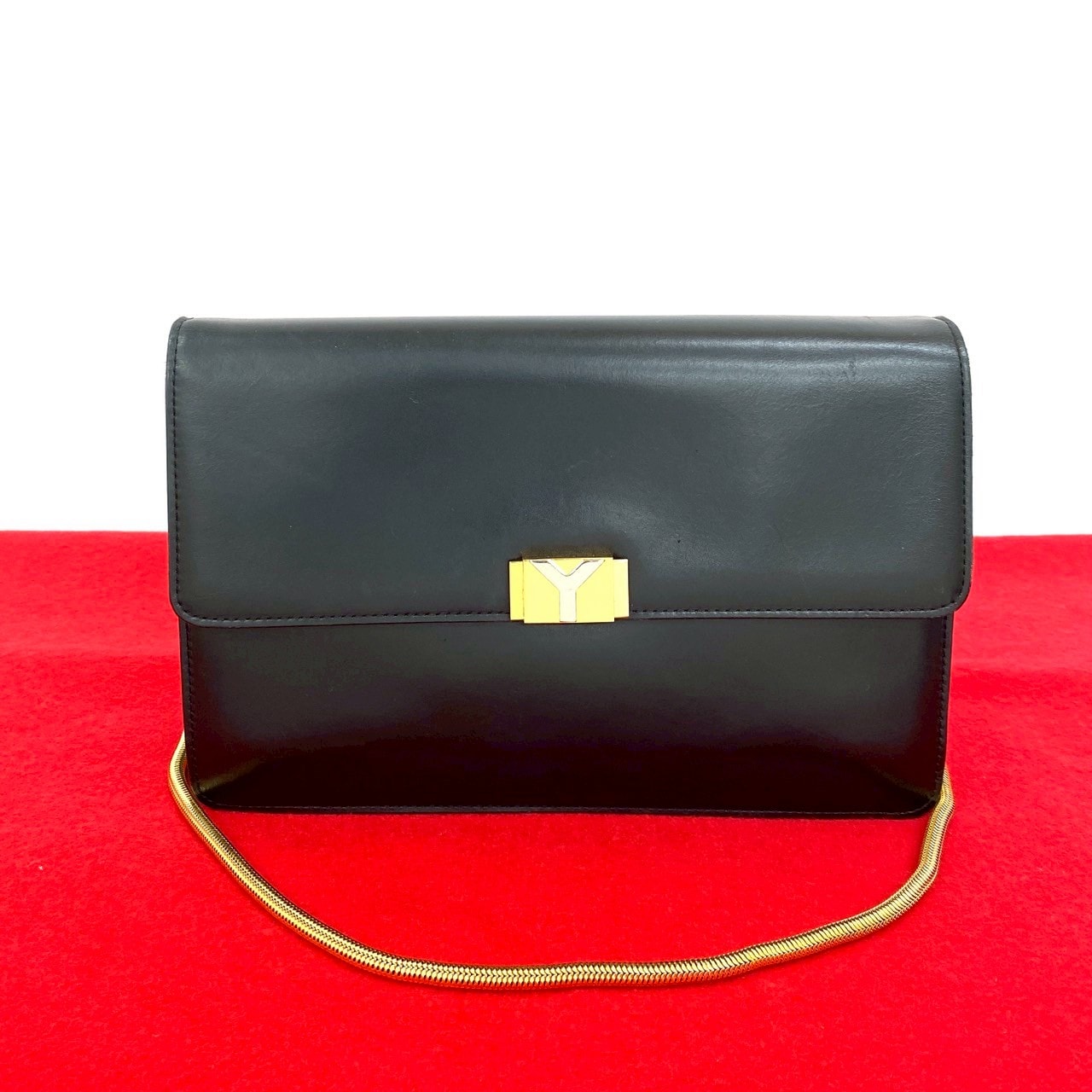 YVES SAINT LAURENT イヴ・サンローラン Y ロゴ 金具 レザー ショルダーバッグ ブラック
 41811